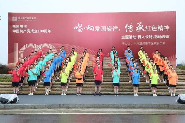 救援困倦的男孩