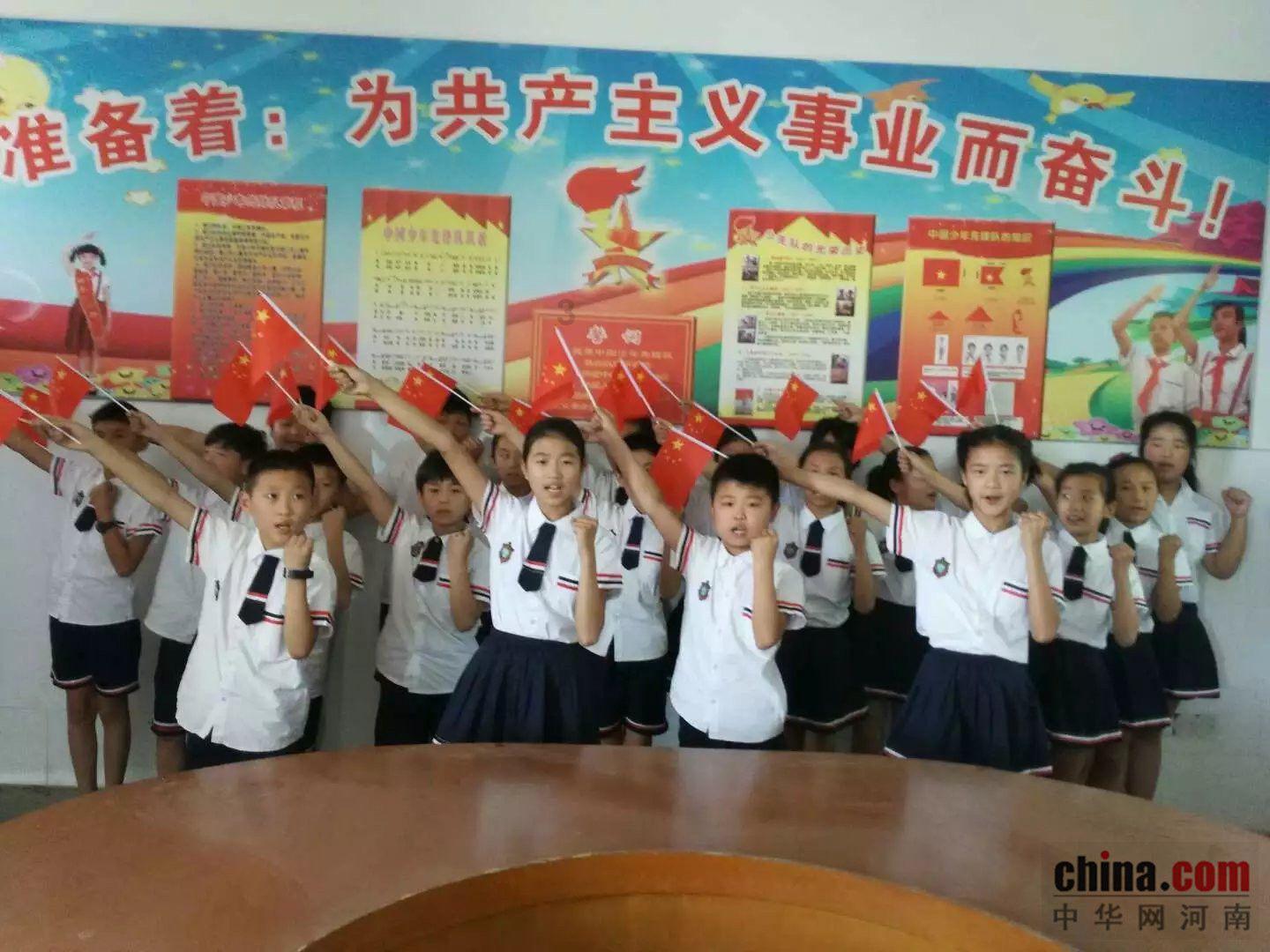 章鱼喷墨汁